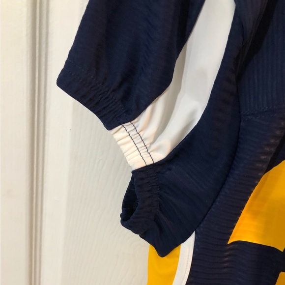 Michigan Wolverines Football Jersey NWT - Picture 7 of 12